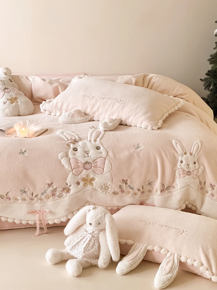 

Thiened Coral Fce Bedding Set Rabbit Embroidery Warm Milk Velvet Four Piece Set Cute Rabbit Design Bedding Cover Quilt Set