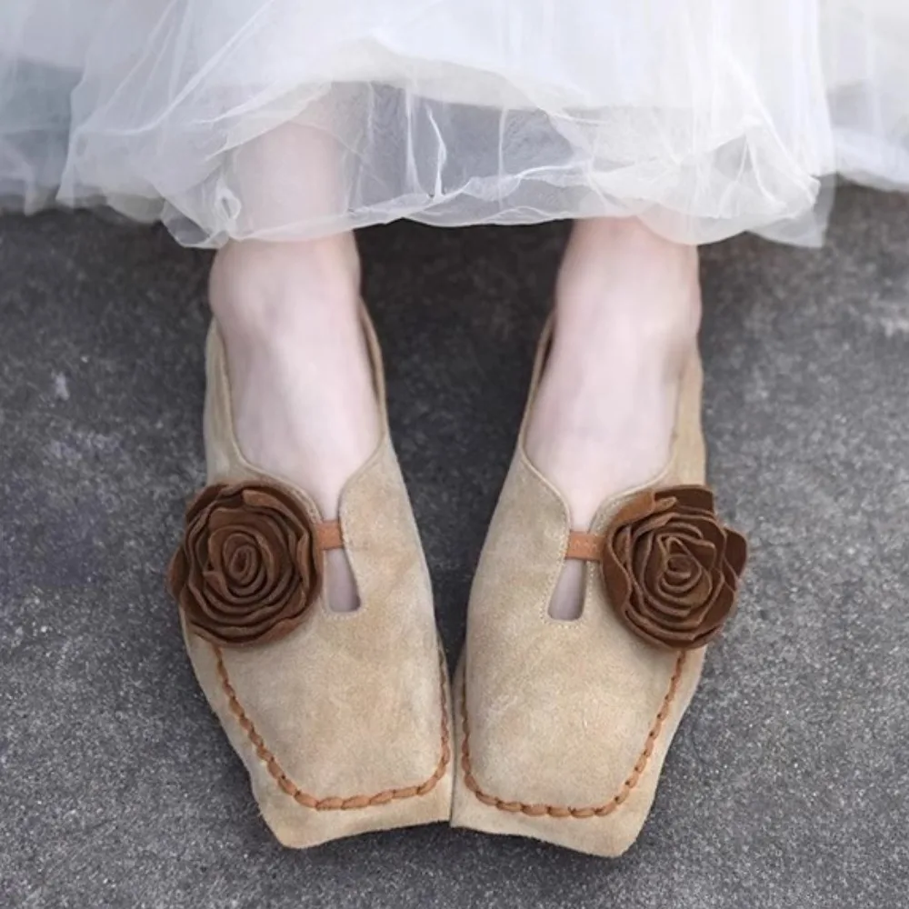 

Retro Flower Soft Soled Women's Shoes For Spring/summer 2025 New Shallow Versatile Slip-on Flat Shoes