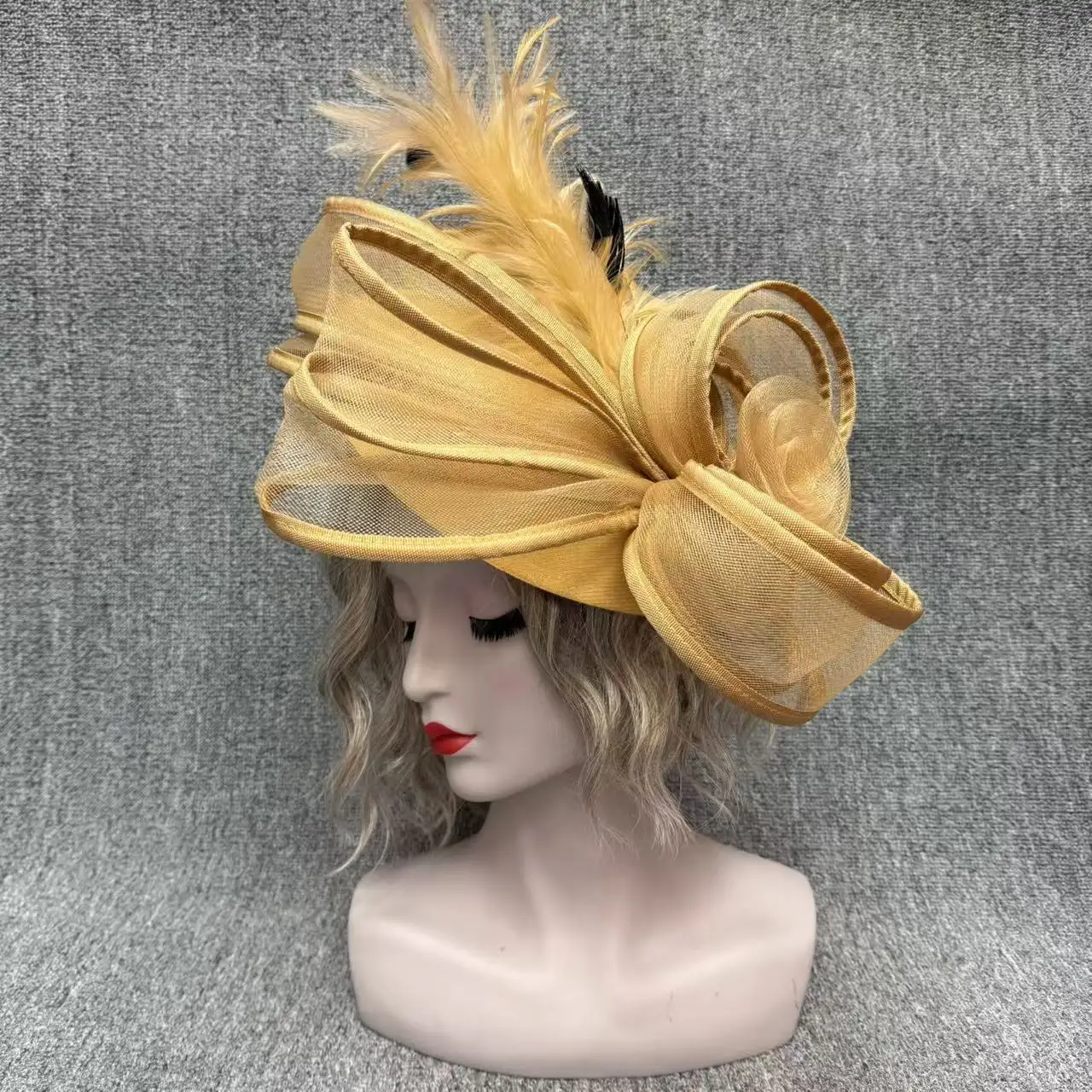 Large Luxury Fascinator Hat Headpiece Elegant Ladies Afican Feather Wedding Hat Cocktail Royal Banquet Party Fascinator Headwear