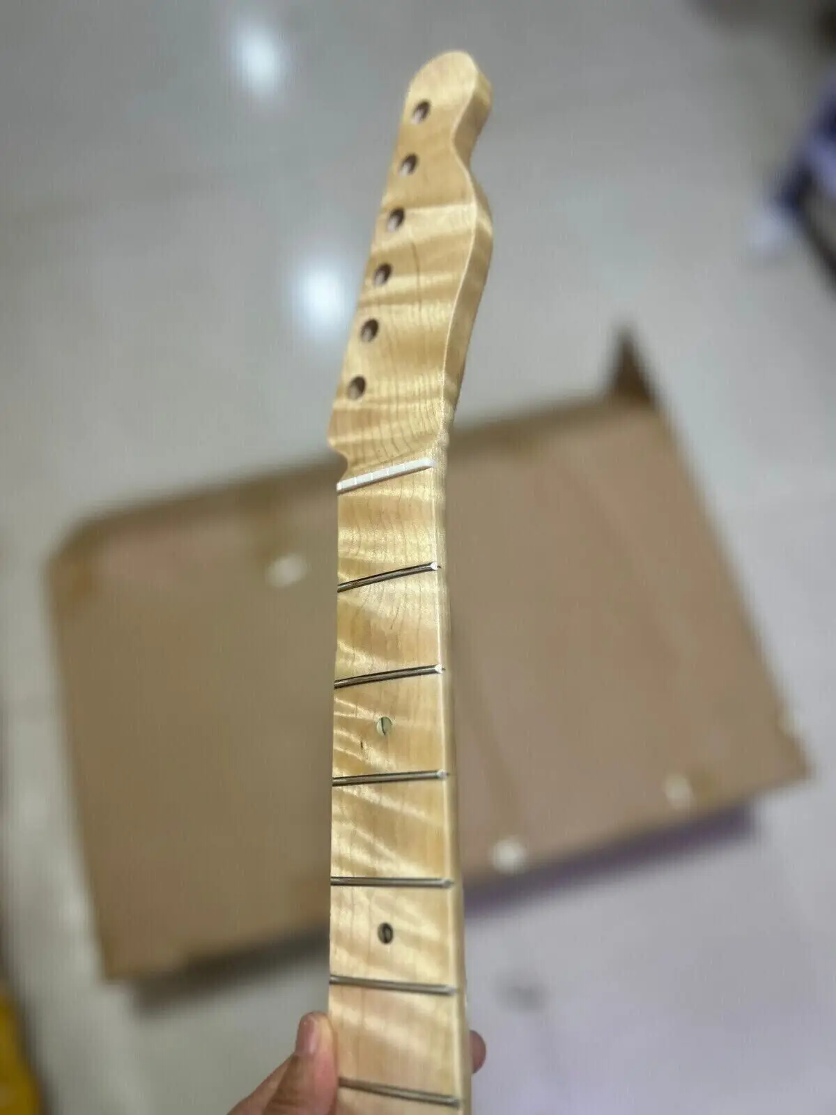 

Guitar Neck With Tiger Flame, Maple Gloss