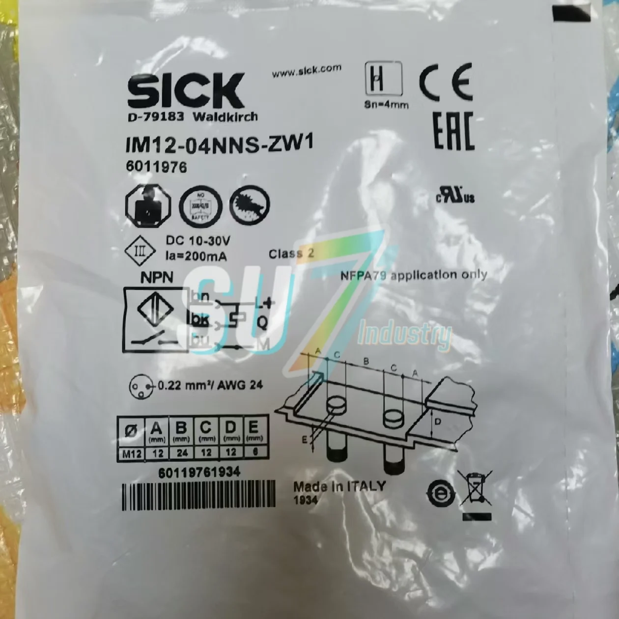 CM18-12NPP-KC1 IM12-04NNS-ZW1 IM30-15BPS-ZC1 円筒ねじ付き誘導近接センサー 新品オリジナル