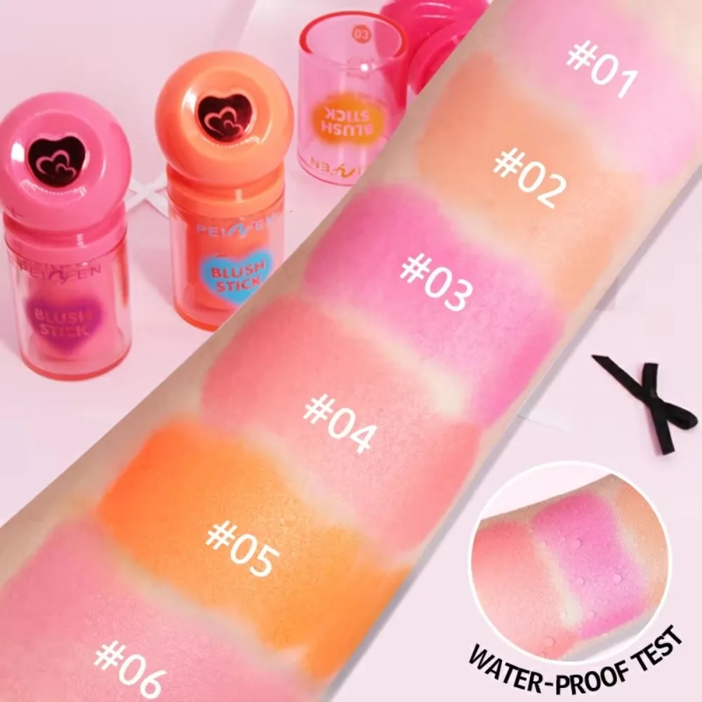 บลัชออนแบบแท่งแบบใช้คู่เพิ่มสีสันให้กับใบหน้าอย่างเป็นธรรมชาติ บลัชออนติดทนนานให้ความชุ่มชื้นเมคอัพรูจ