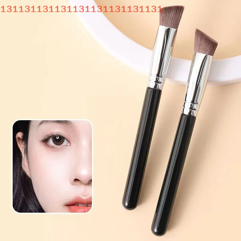 فرشاة كريم أساس كونسيلر بمقبض خشبي ممتاز، أداة مكياج كثيفة على شكل مثلث لتطبيق العين الخالية من العيوب #5