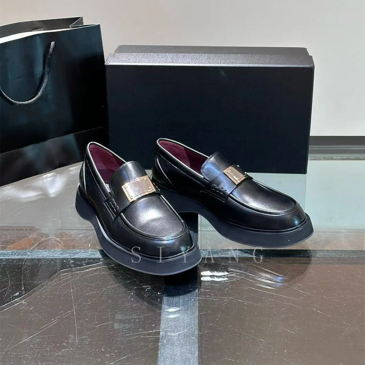 Chaussures formelles haut de gamme pour hommes, chaussures en cuir pur, semelle optique métallique rehaussée de style nordique, vêtements de carrière 03/banquet