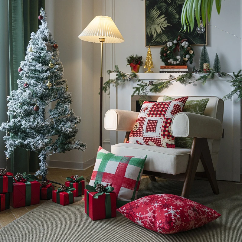 

2Pcs 60X60CM Christmas Print Cushion Cover Red and Green Christmas Plaid Pillow Covers Decorative Home Holiday Decor Pillow Case