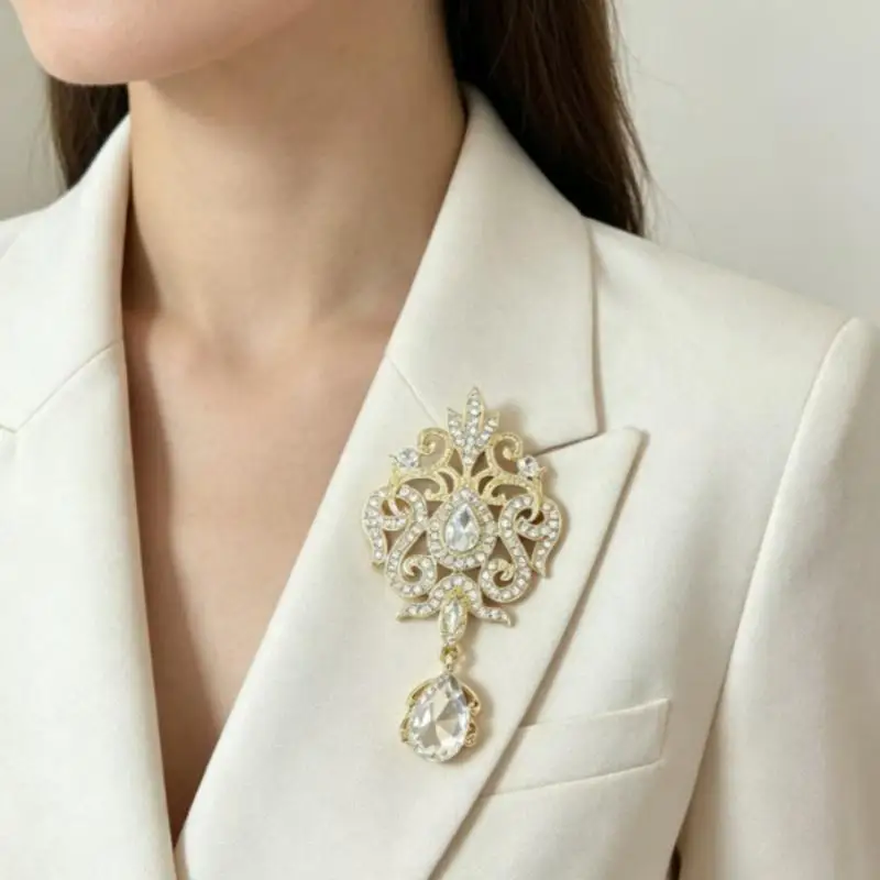 Vintage Crystal Brooch Gold Silver Color Durable Non-fading Pin for Women Office Outfit Wedding Party Dress Decor