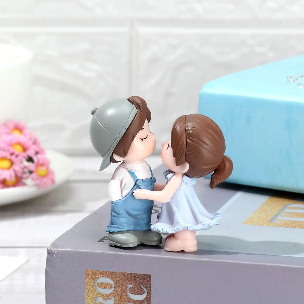 Gift Miniature Wedding Decorate Ornaments anc Couple Sweet Couple Figurines