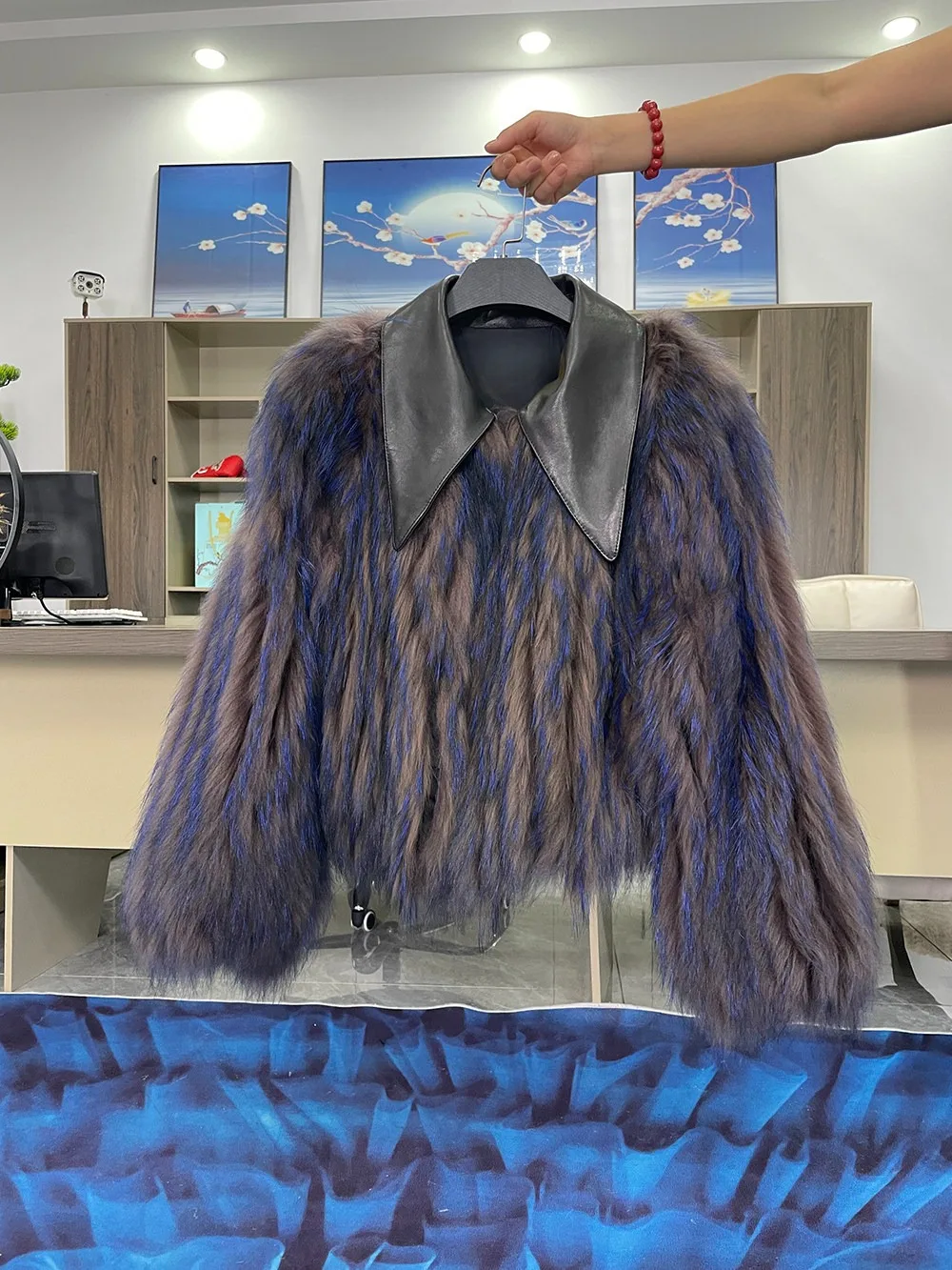 Hot Sales Fashion Real Raccoon Fur Striped Fur Stitched New High-end Raccoon Fur Coat Women Short Suit Collar Autumn Winter Coat