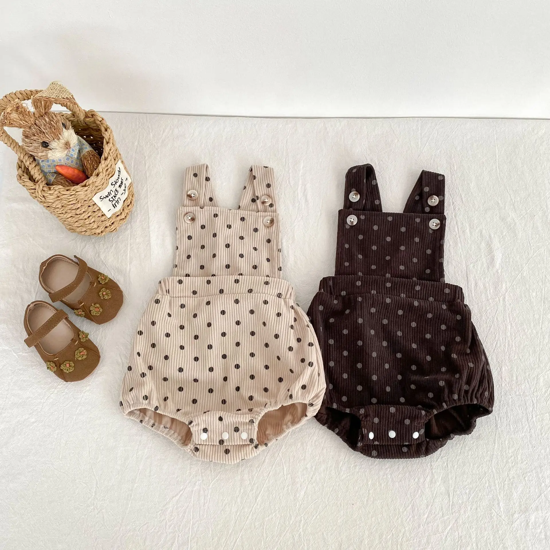 

2025 Autumn New Baby Girl Sleeveless Dot Bodysuit Newborn Infant Corduroy Jumpsuit Cotton Toddler Girl Clothes 0-24M