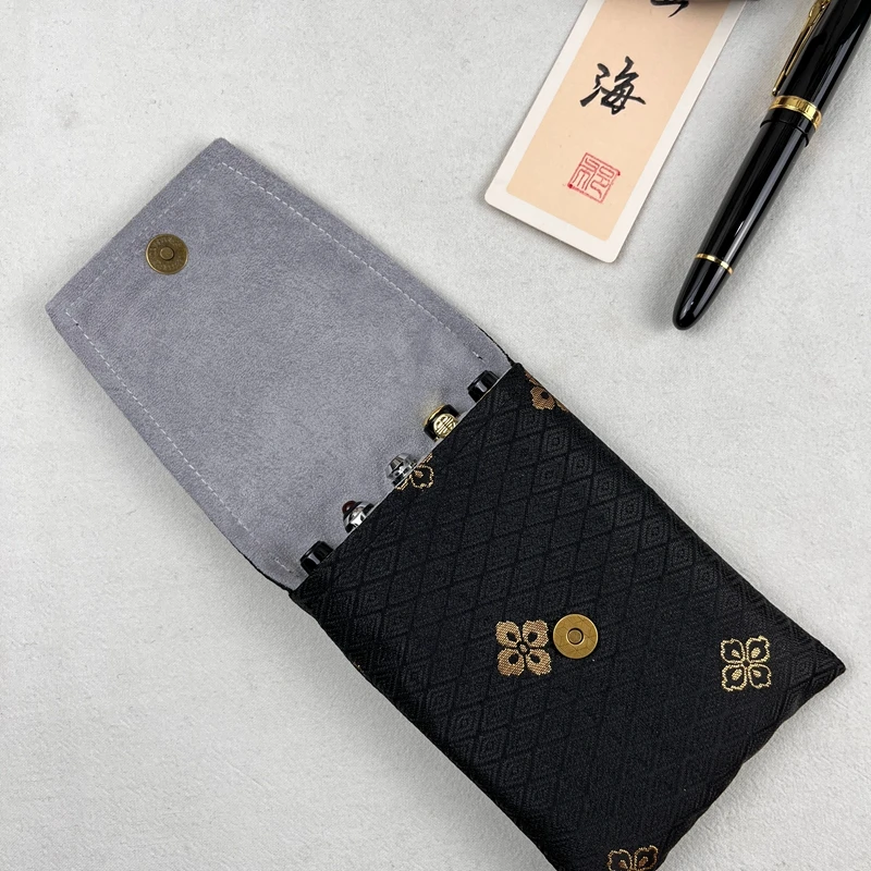 

Chinese Style Fabric 5-hole Steel Pen Protective Bag Pen Case Portable Magnetic Buckle Flip Cover Pencil Cases Free Shipping