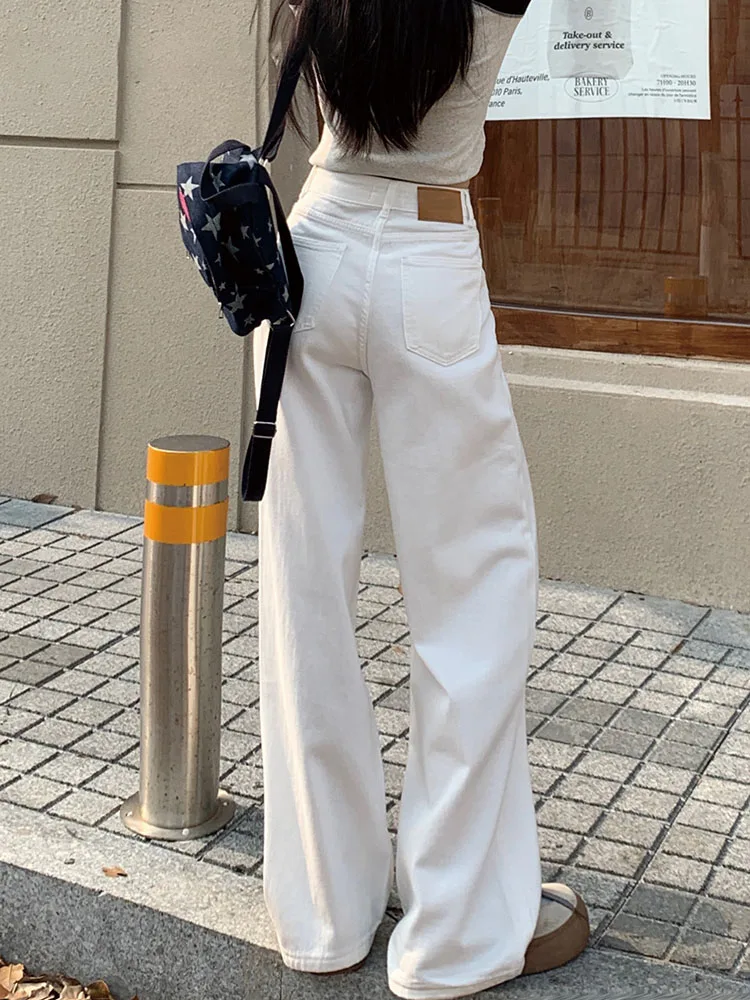 

Белые широкие джинсы женские летние тонкие с высокой талией, свободные, стройнящие, больших размеров, струящиеся, прямые брюки, повседневные, с высокой талией