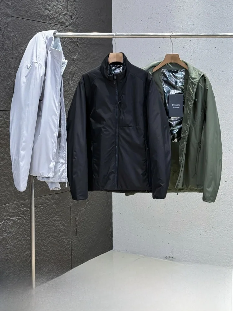 

Мужская легкая водонепроницаемая ветрозащитная теплая хлопковая куртка с ионами серебра, подставка для теплоотделения, подходит для длинной свечной молнии...