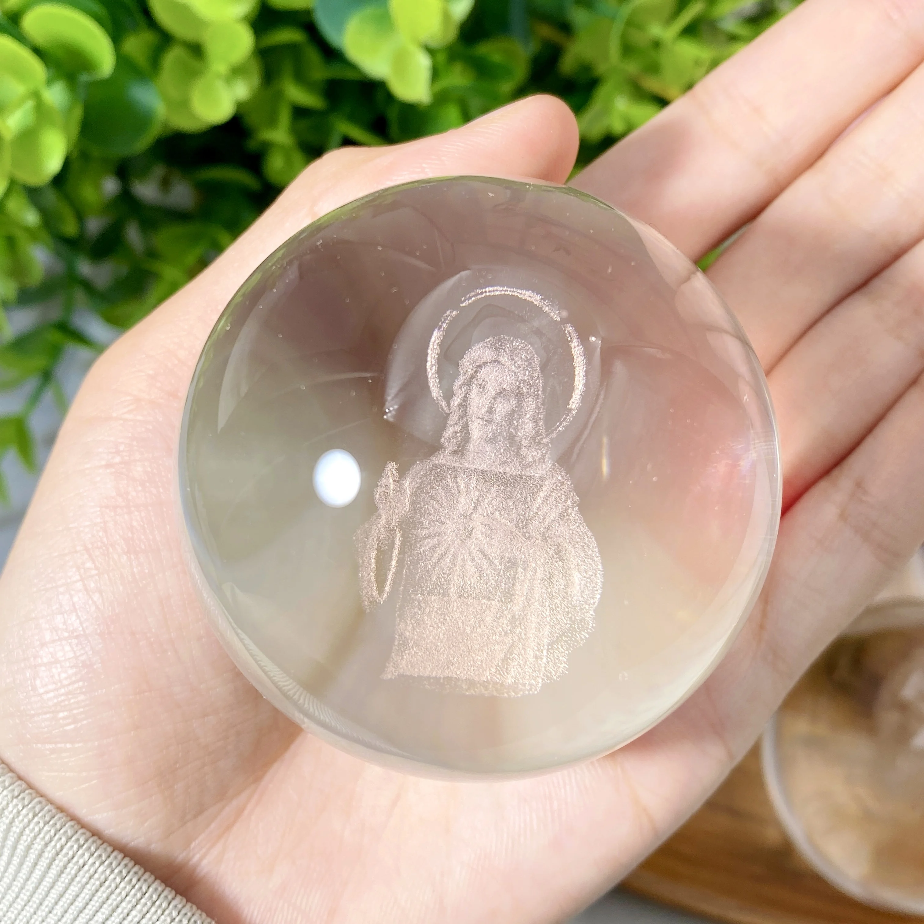 عشوائي 1 قطعة عالية الجودة ثلاثية الأبعاد كرة زجاجية الديكور الحجر الخام الكريستال الطبيعي ، هدية عيد ميلاد ، زخرفة المشهد.