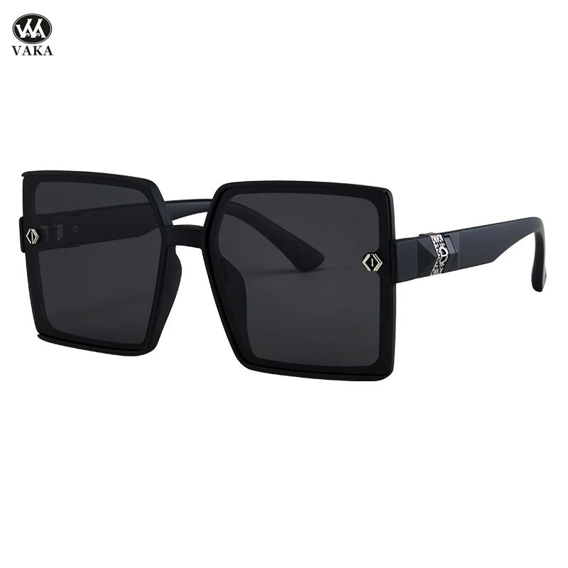 

New Fashion Sunscreen Glasses High Quality Big Frame Polarized Sunglasses Women Vintage Chain Frame Square Female Elegant Shades