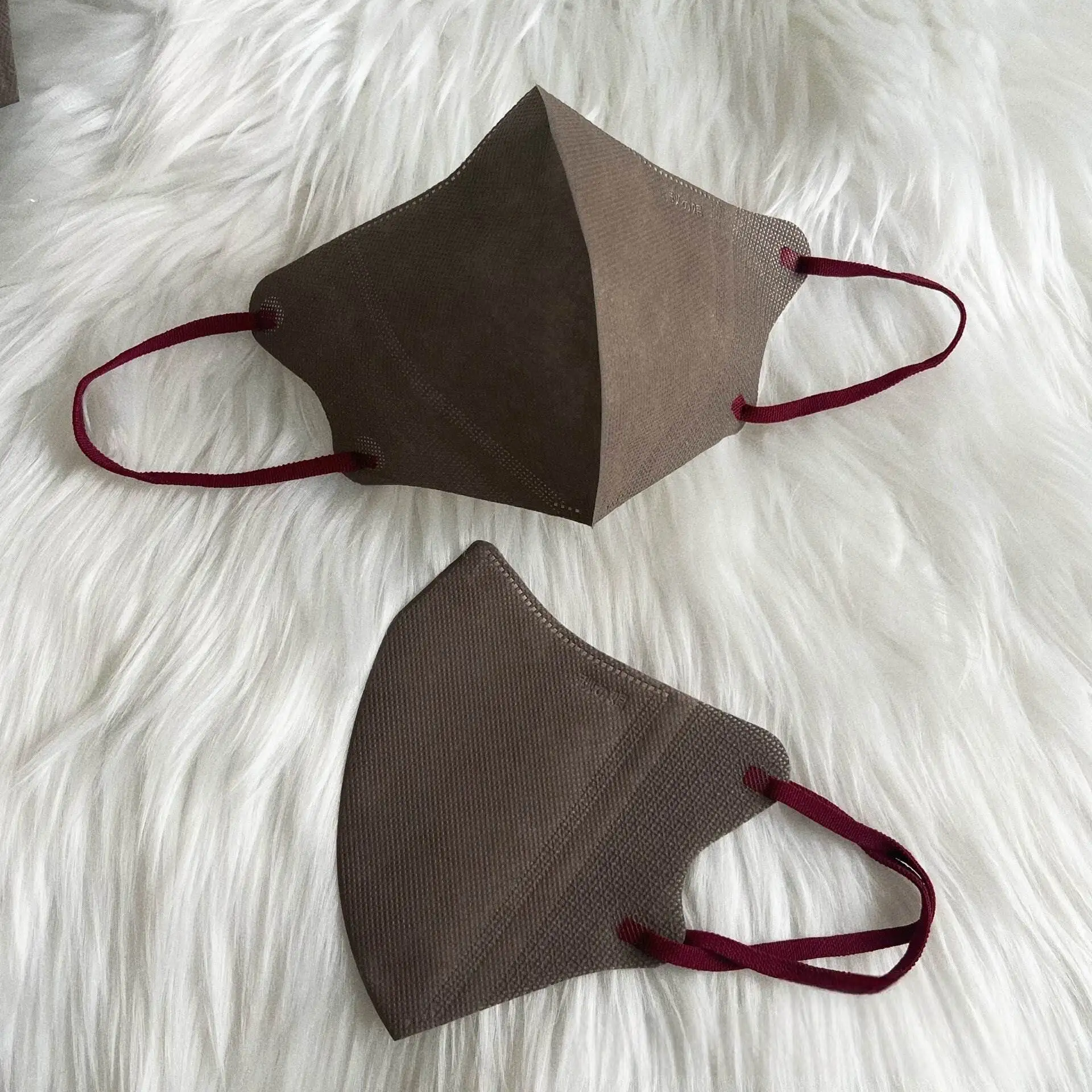 

Высокоэстетичные одноразовые 3D-маски для взрослых (мужские и женские), дышащие, индивидуальные, с защитой от смога