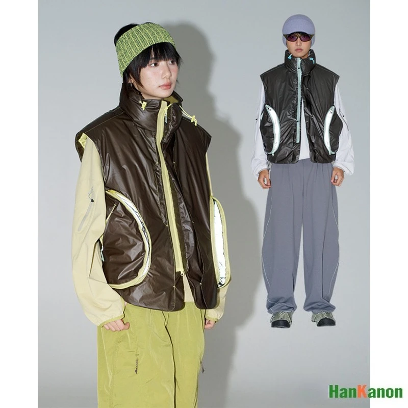 

Winter White Duck Down Unisex Vest - Retro Color-Blocked Down Gilet Youth Fashion Pocket Design Style