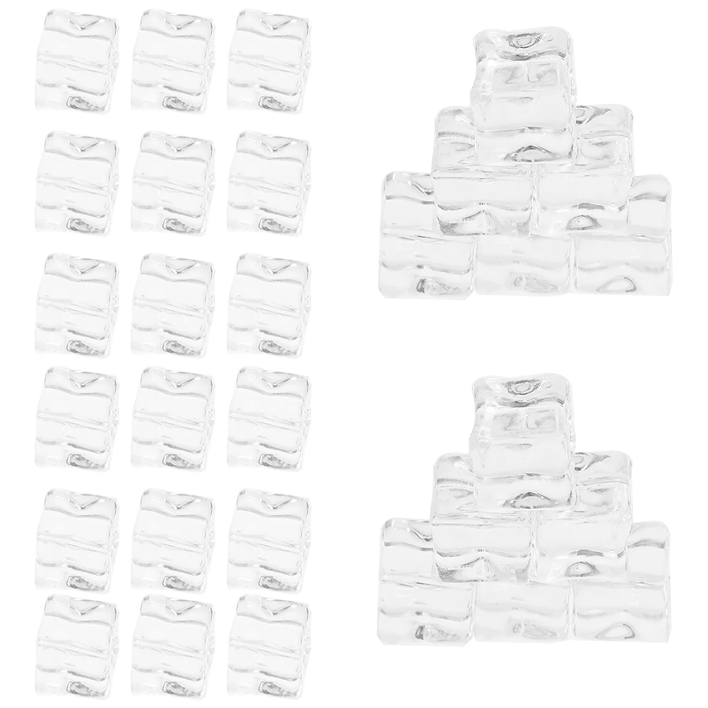 

100pcs Ice Cubes Clear Plastic Decorative Simulated Ice Cubes Balls for Drinks Party Photography Props Reusable
