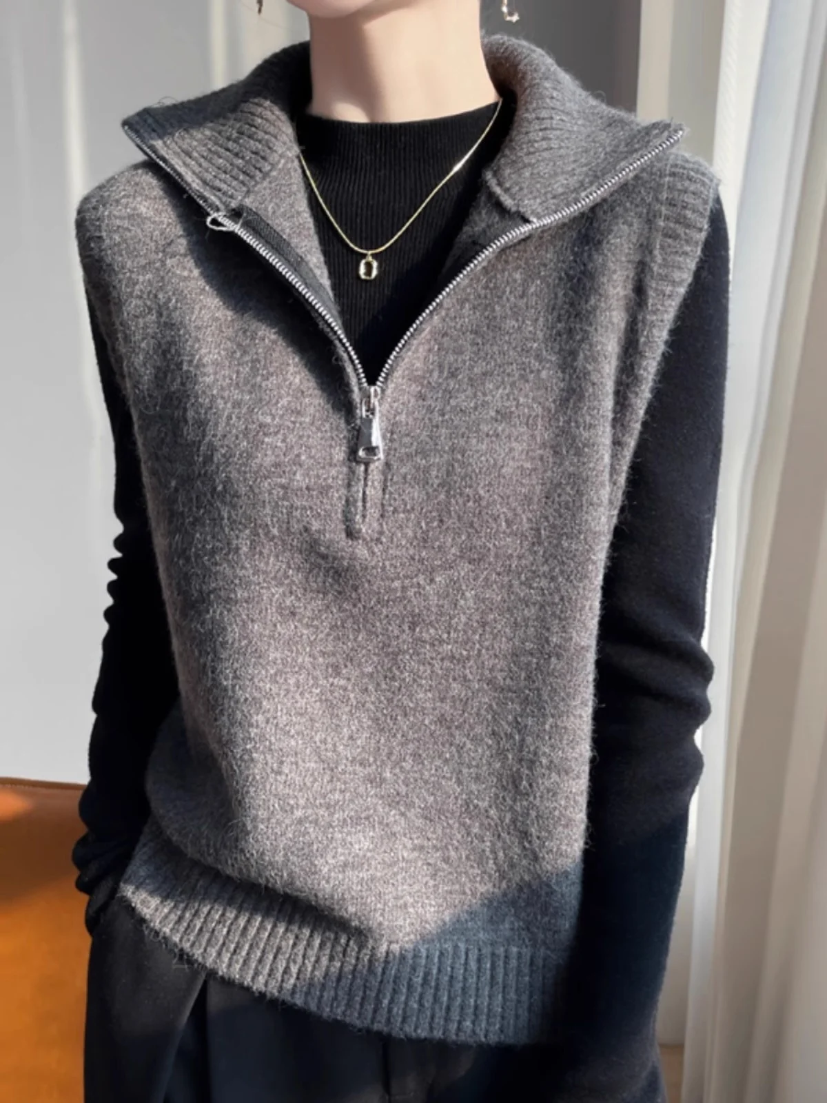 

Модный вязаный шерстяной жилет с застежкой-молнией, женская свободная верхняя одежда, однотонный свитер, жилет, весна 2025 г., поездка на работу, Sle