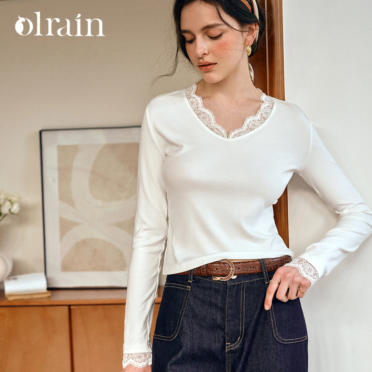 

OLrain Lace T-Shirts for Woman 2025 Autumn French V-Neck Office Lady Tops Straight Long Sleeve Women Clothing O57QT000363