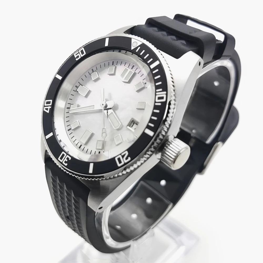 Retro Luxury Diver Watch 40mm NH35A Automatic Mechanical Men Watch Sapphire Waterproof Luminous Silver dial Rubber strap