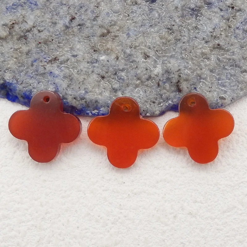 3Pcs Natural Stone Red Agate Four Leaf Clover Pendant Beads 13x2mm 1.8g Semiprecious DIY Jewelry Making Necklace Accessories