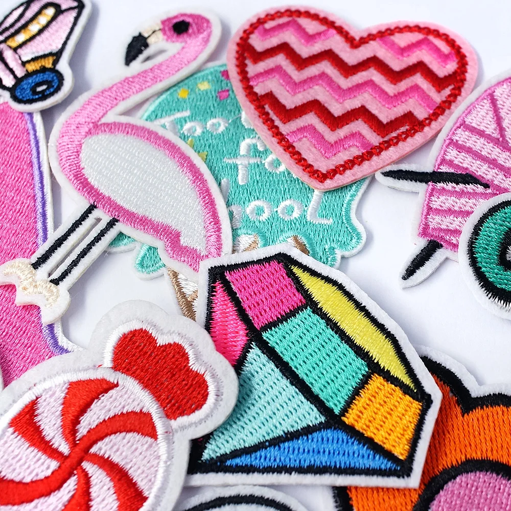 20Pcs/Lot  Avocado Lemon Candy Lipstick Patches Ebroidered Applique Fabric Garment Apparel Accessories Embroidery Badges Pink