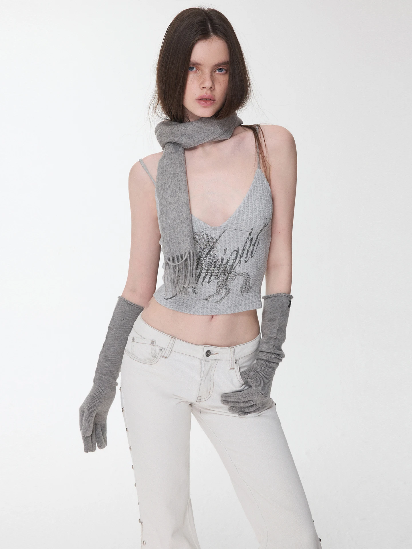 1JINN STUDIO Knight  Print Knitted Halter Neck Sexy Short Top for Women Casual Style Polyester Blend V-Neck Outerwear