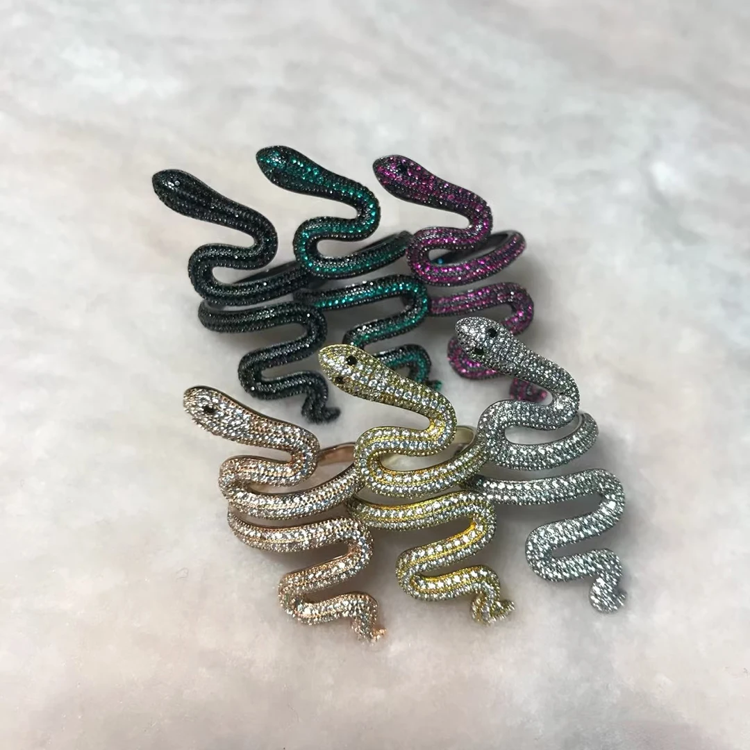 S925 pure silver full diamond snake shaped Taylor ring; Suitable for wearing at concerts and parties. Comes with signature box