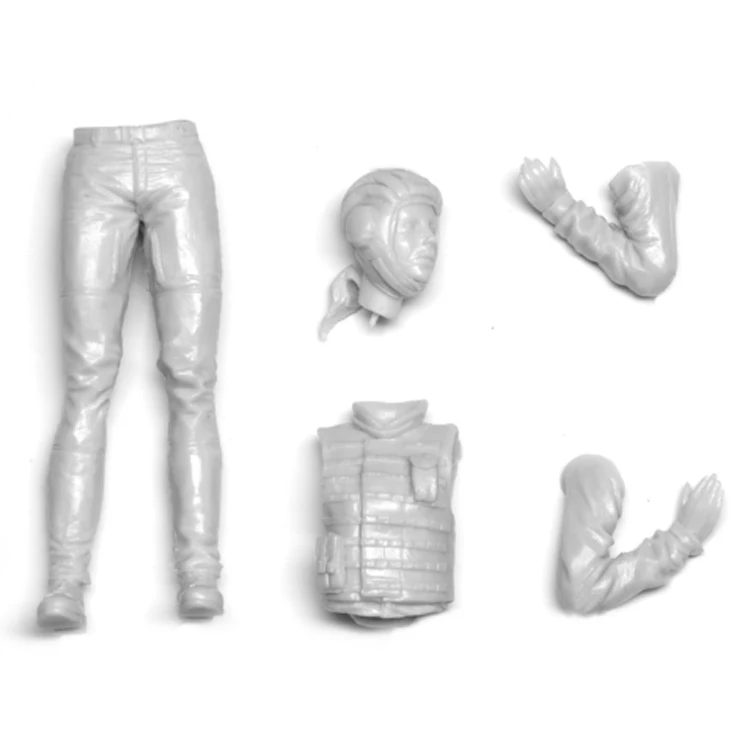 1/16 Russia Female Tank Commander II Resin kit Figure soldiers GK Military theme of WWII, Unassembled and unpainted kit