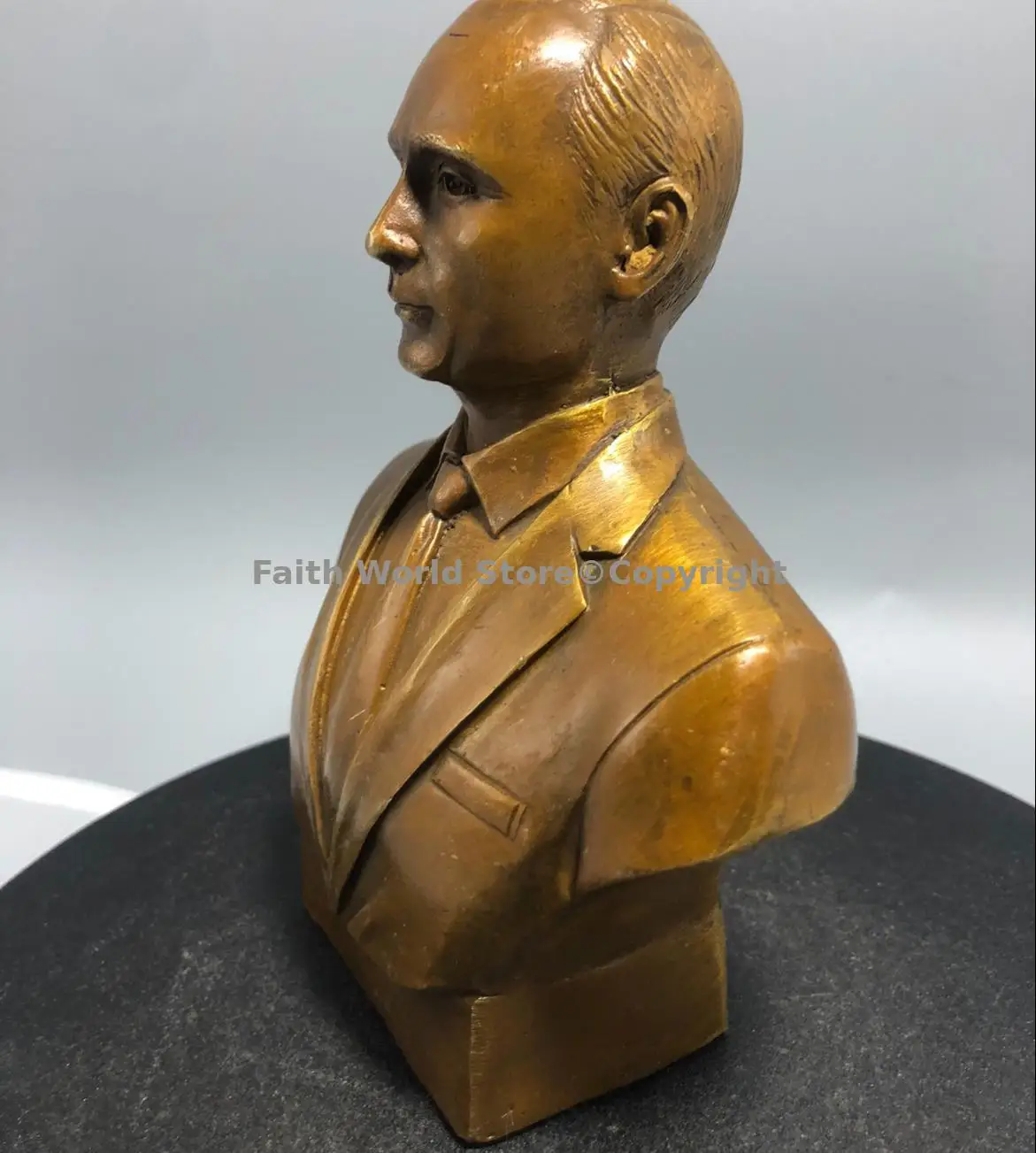 Collection art bronze sculpture statue Russia Moscow Vladimir Vladimirovich Putin portrait home office bar decoration art