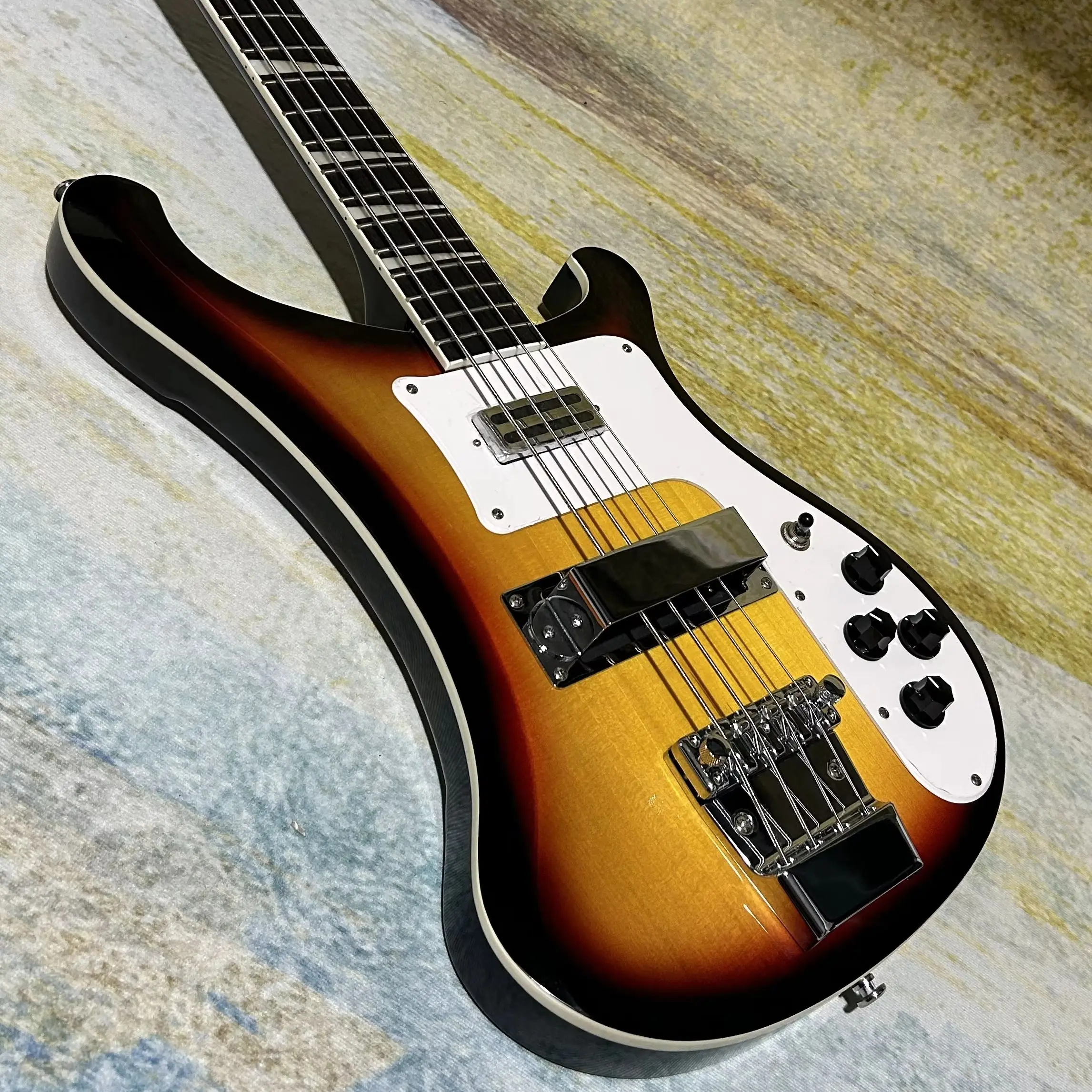 

Bass Guitars Vintage Sunburst Color Rickenback 844 mm Scale Length 4003 Version