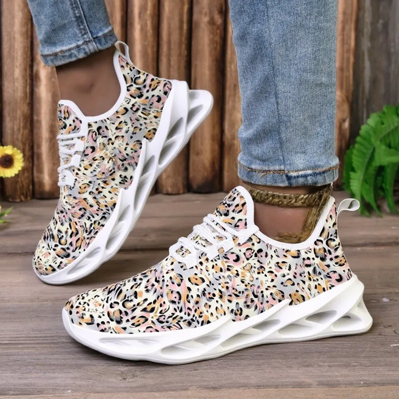 YRZL Men Sneakers Lightweight Breathable Walking Shoes Non Slip Athletic Gym Training Sports Casual Shoes for Men Comfortable