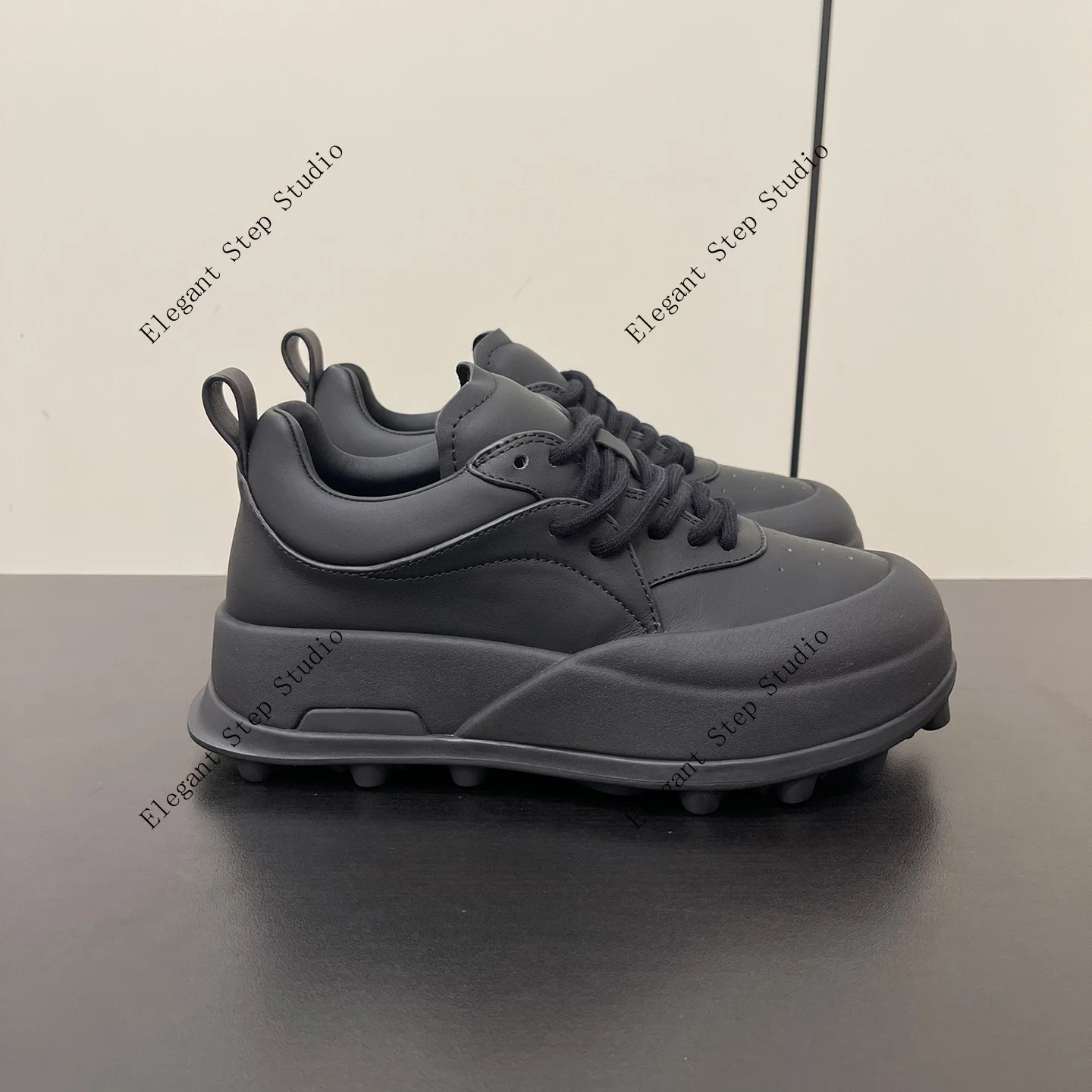 Damenschuhe Orb Sneakers Leder Low-Top Chunky Platform Tonal Runway