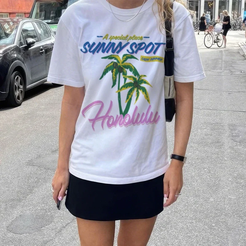 

Female Summer Fashion Tropical Beach T-Shirts Short Sleeve Hawaiian Palm Tree Graphic Tees Women Retro Aesthetic Vacation Tops