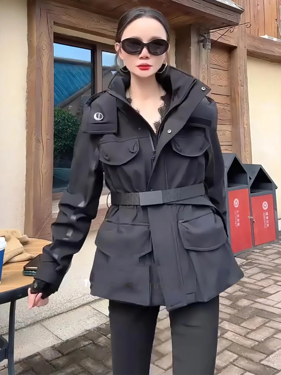 เสื้อโค้ทกันหนาวสำหรับผู้หญิง รุ่น Sle Du down Jaet Thiened ทนทานต่อความหนาวเย็นสูง เหมาะสำหรับการเดินทาง มีฮู้ด ความยาวปกติ