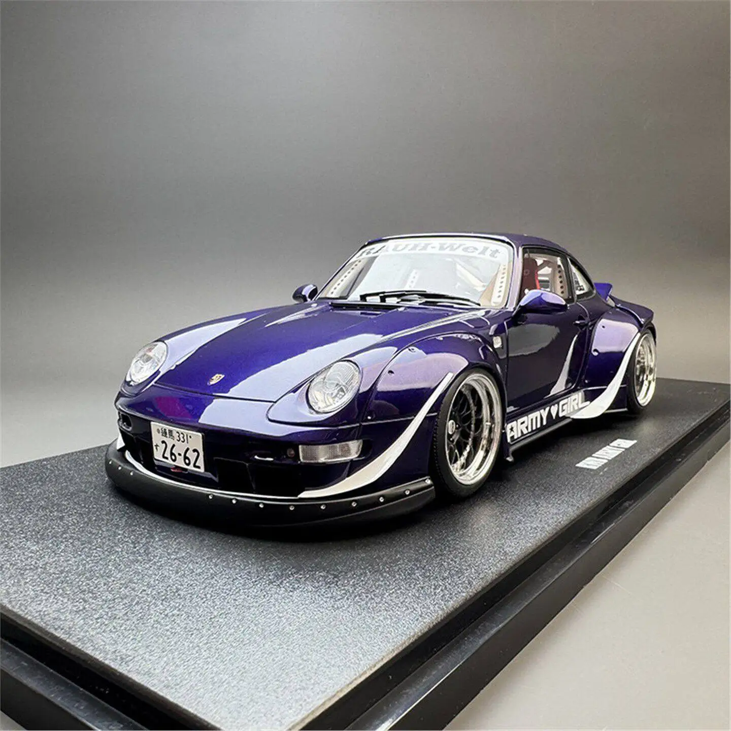 

GT Spirit Porsche 911 RWB ARMY GIRL 2015 1:18 Scale Resin Car Model