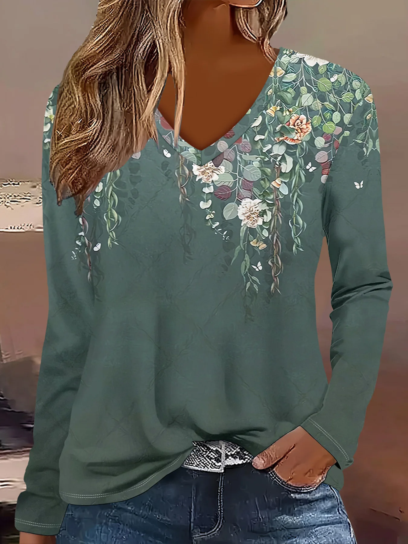 

2025 Women's Basic V-Neck Long Sleeve,Flower Printed Polyester Relaxed Fit Tees Shirt,Spring Fall Casual Comfort Tops for Womens