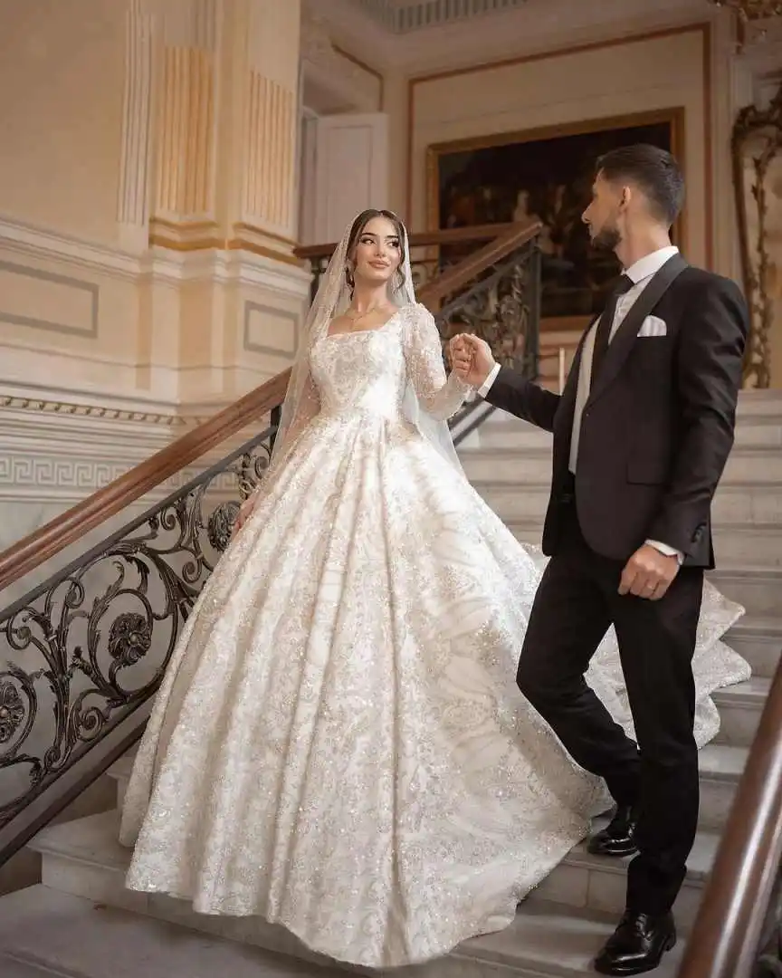 Luxury Ball Gown Wedding Dresses Beading Paillette Lace Square Collar Bridal Gown Sweep Train Vestido De Noiva Customized