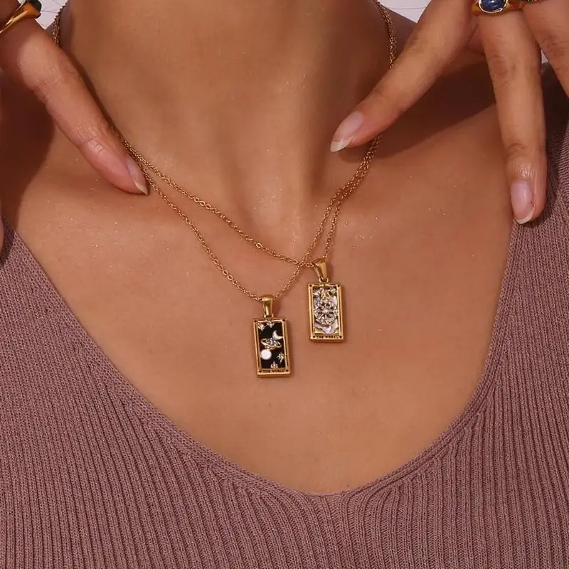 Vintage Tarot Card Pendant Necklace Zodiacs Theme for Women Jewelry Pieces P9YF