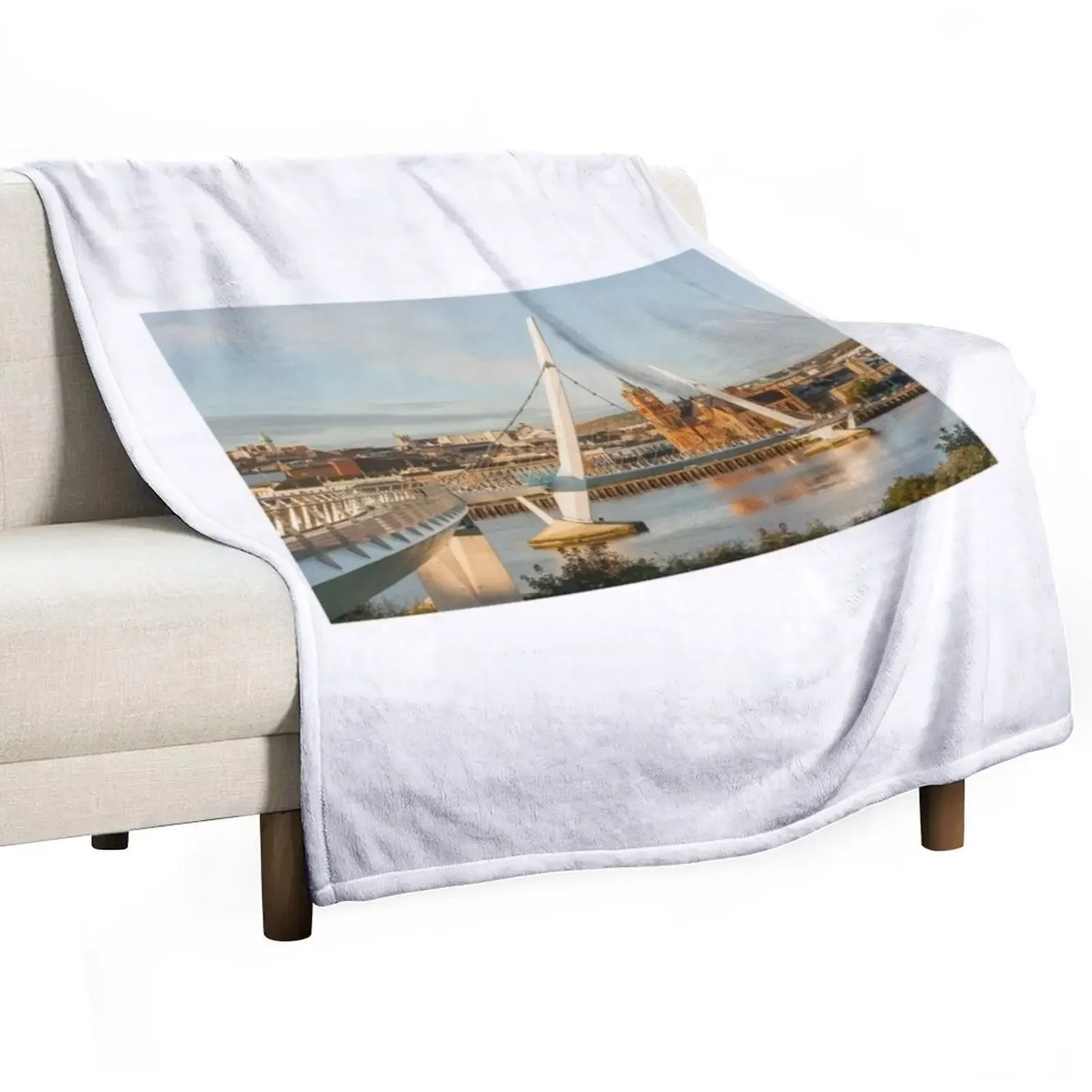 

The Peace Bridge Throw Blanket All Season Lightweight Soft Blanket for Bed