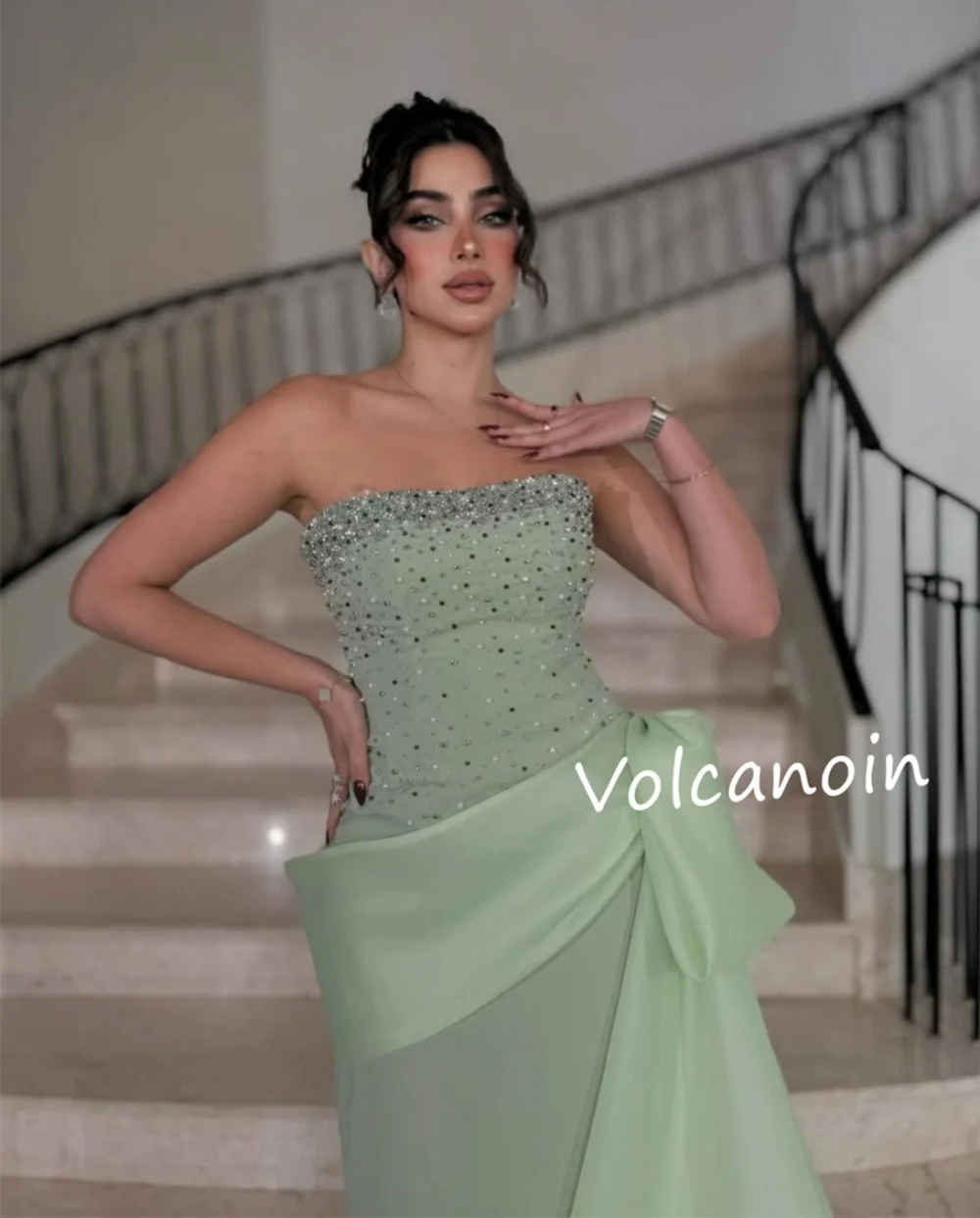 ที่กําหนดเองอย่างเป็นทางการชุดราตรีประดับด้วยลูกปัด A-Line ชุดราตรียาว Bespoke โอกาส Elegant คุณภาพสูง