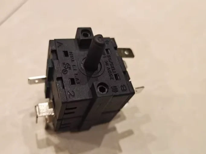 FZ31-10 8-Pin 6-Position Selector Switch for Electric Ovens – Durable and Versatile Control Switch Without Off Position