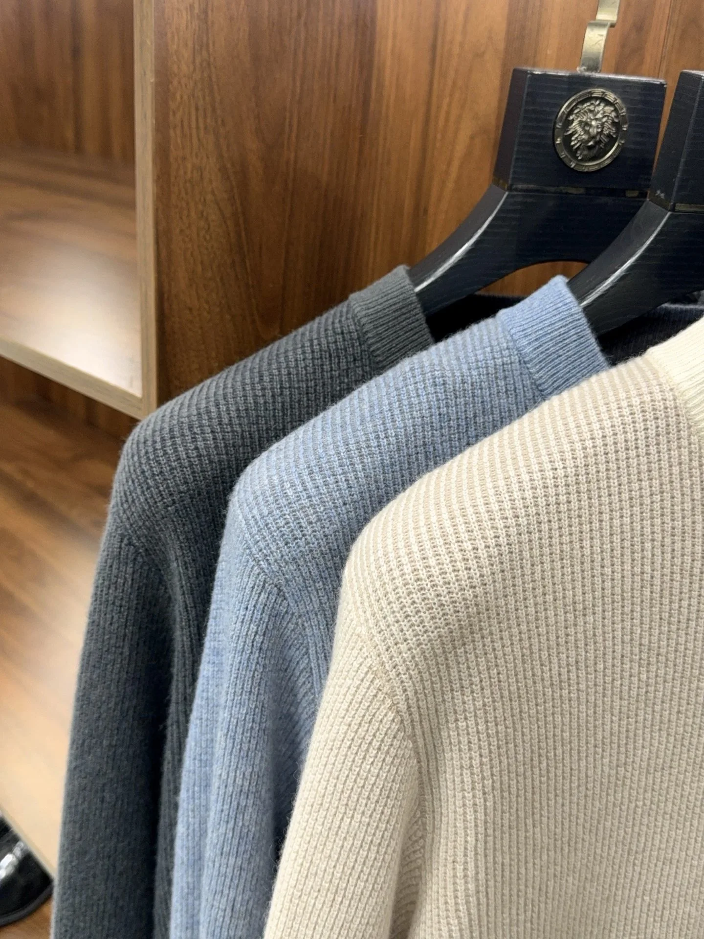 نمط المال الإيطالي القديم، سترة محبوكة من صوف الكشمير برقبة دائرية دافئة مكدسة #5