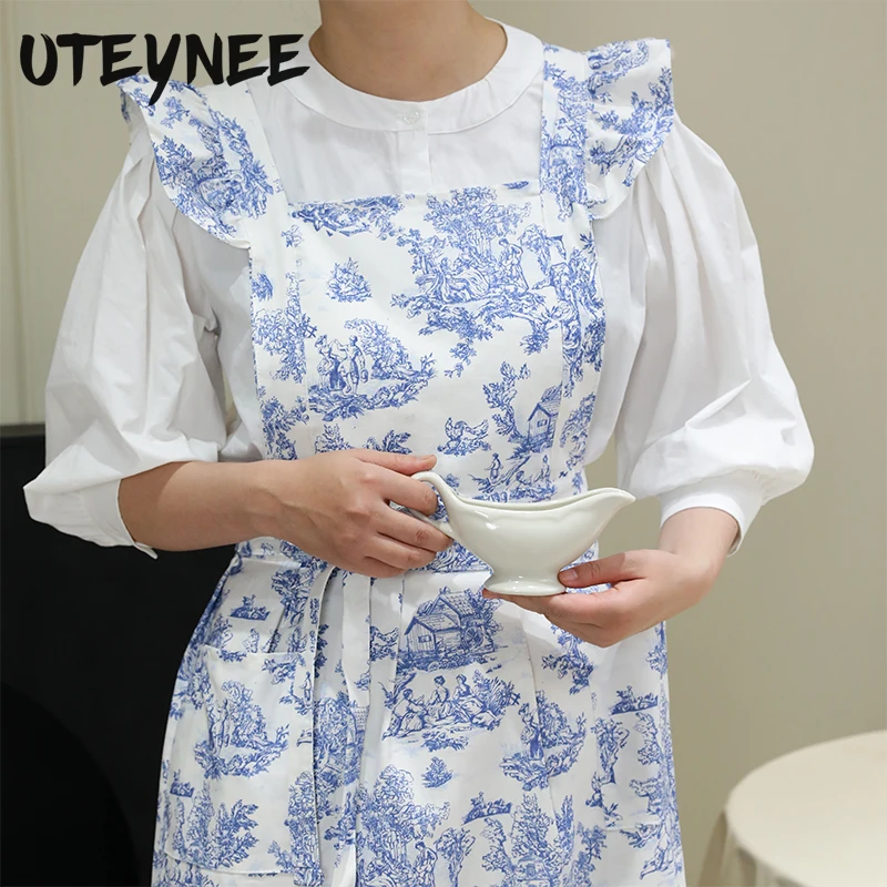 

Water Repellent Cotton Ruffled Apron with Pocket Retro Pleated Cross-back Women's Kitchen Apron for Cooking Garden Work Pinafore