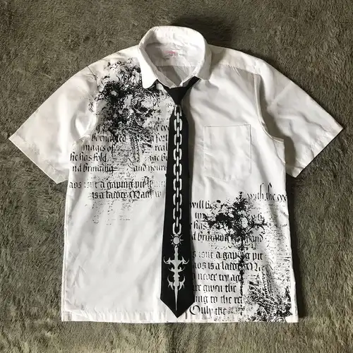 Camiseta blanca Y2K con estampado de letras para hombre, camiseta Retro Harajuku con estampado de calavera y escritura sagrada, Tops góticos de manga corta a la moda