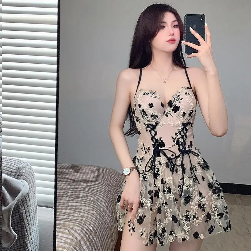 Copricostume da donna design trasparente stile coreano da spiaggia da donna alla moda vestibilità sexy accogliente costumi da bagno eleganti estivi più nuovi abiti casual