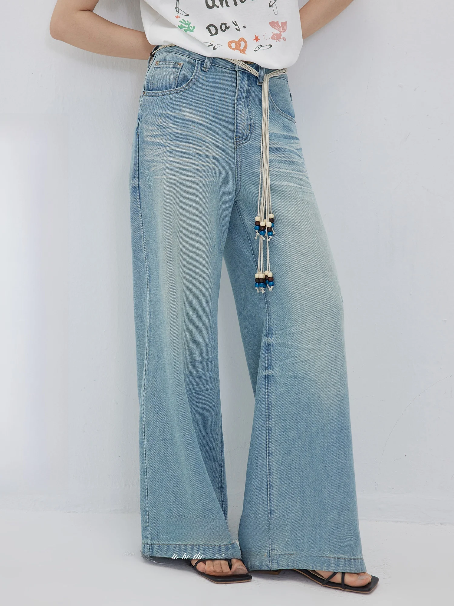 

Женские джинсы с высокой талией и широкими штанинами, с эффектом стройности, летняя новинка, повседневные, с множеством карманов, с дизайнерскими элементами