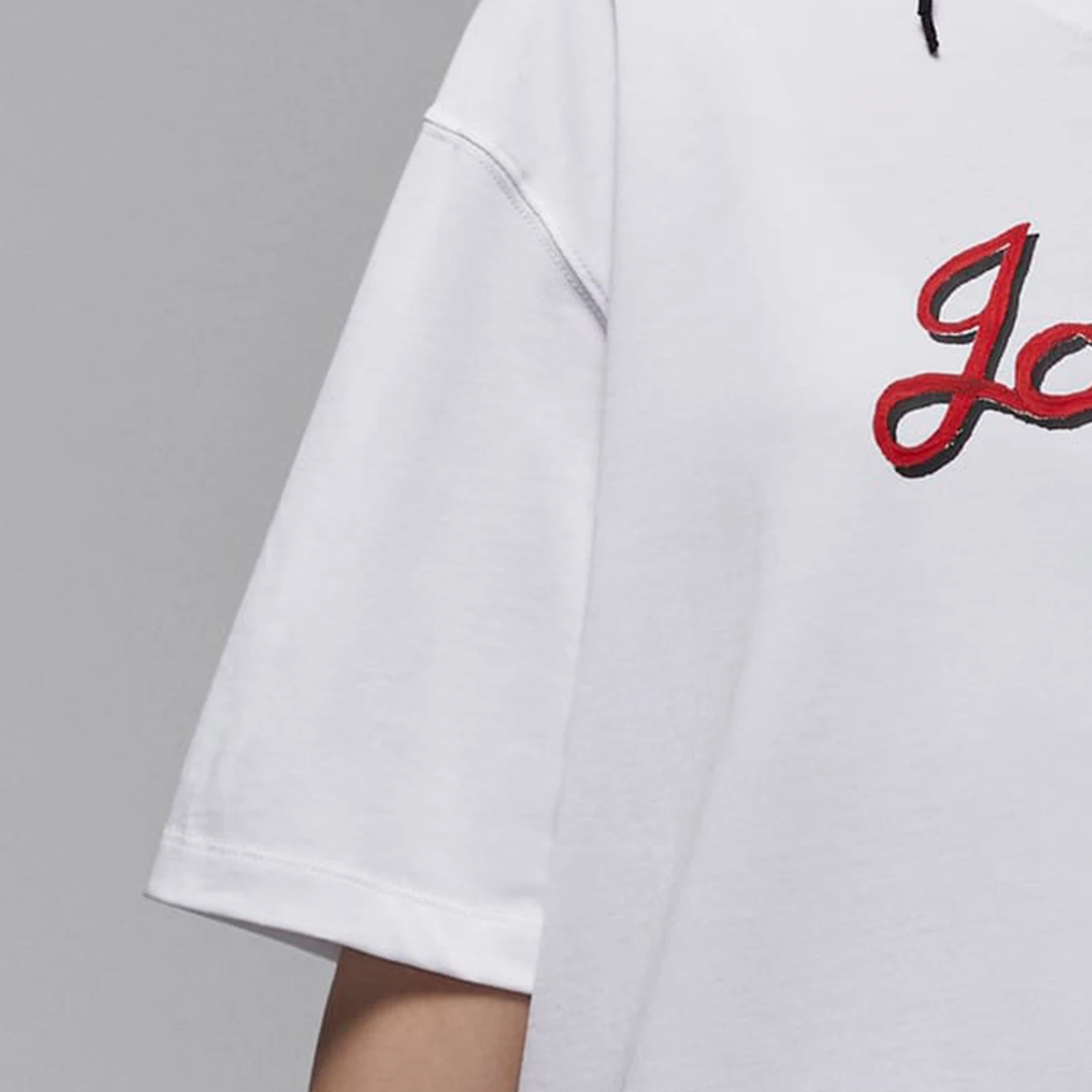 تي شيرت Nike Official Authentic JORDAN للسيدات فضفاض مناسب مطبوع وجيد التهوية كاجوال بأكمام قصيرة HQ3676-100