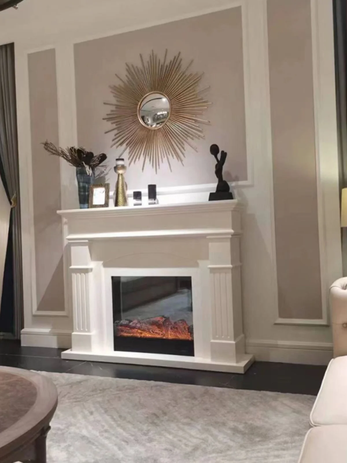 خزانة مدفأة كهربائية من الخشب الصلب غير رسمية أمريكية معاصرة لتدفئة النار الأوروبية للأثاث المنزلي