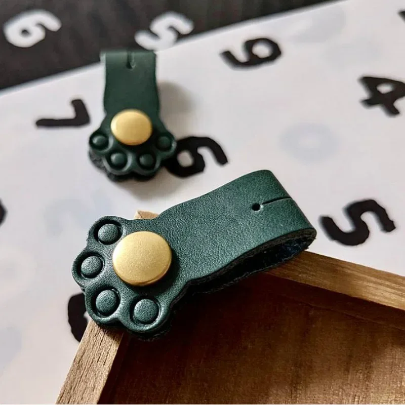 Cute Cat Paw Buckle Holder Leather Mobile Phone Data Cable Winder Silicone Cartoon Earphone Cable Wire Storage Clip Organizer